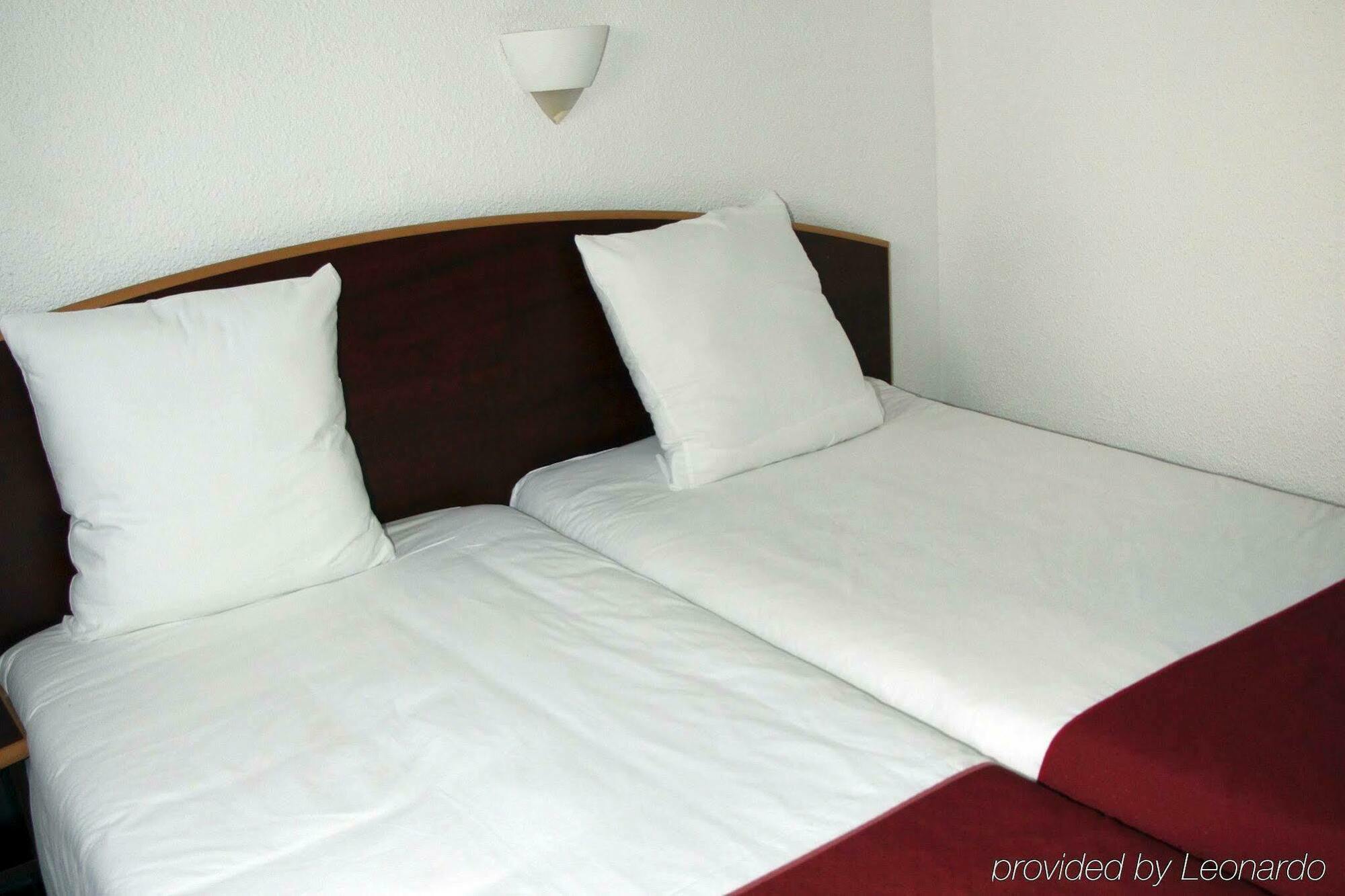 Comfort Hotel Grenoble Saint Egreve Exterior foto